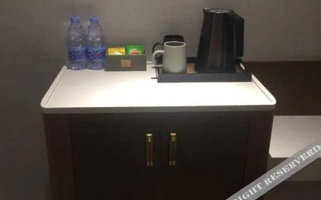 Lishen Bright Hotel