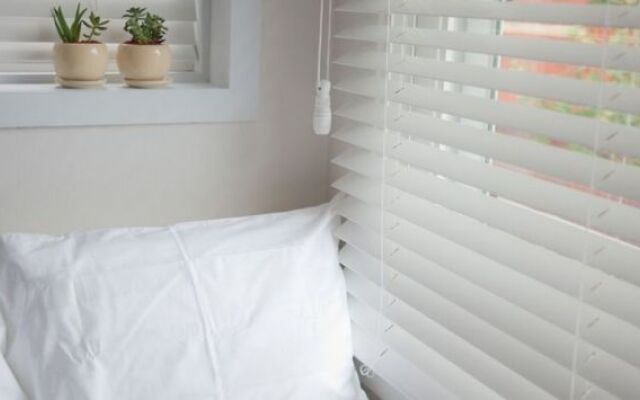 The Zip Guest House For Female Only (только для женщин)