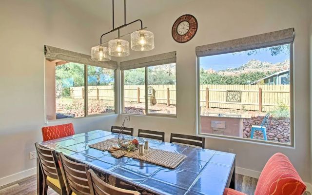 Tranquil Sedona Home With Fireplace & Hot Tub!