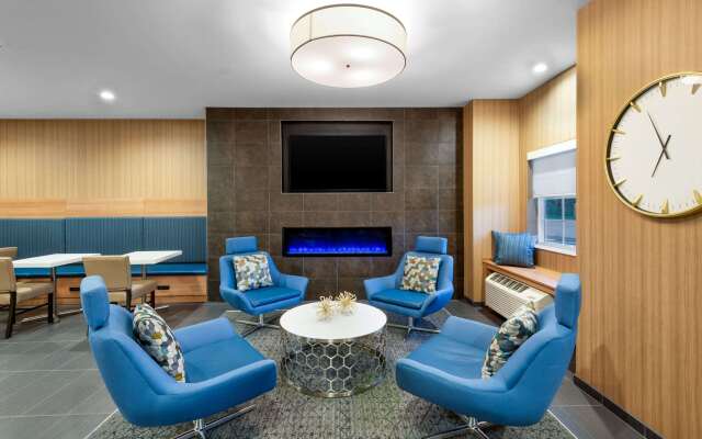 Microtel Inn & Suites by Wyndham Farmington