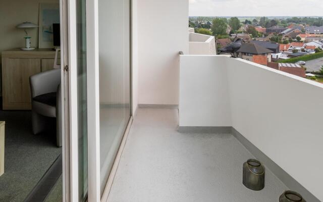 Spacious studio in De Haan with a balcony
