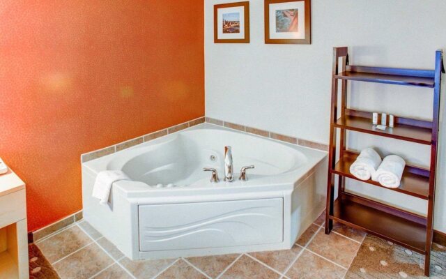 Comfort Suites Pittsburgh Airport