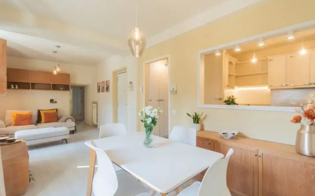 Linda Apartment 2 in Como