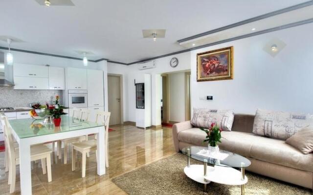 Apartments Villa Riccardo Two Bedroom No.4