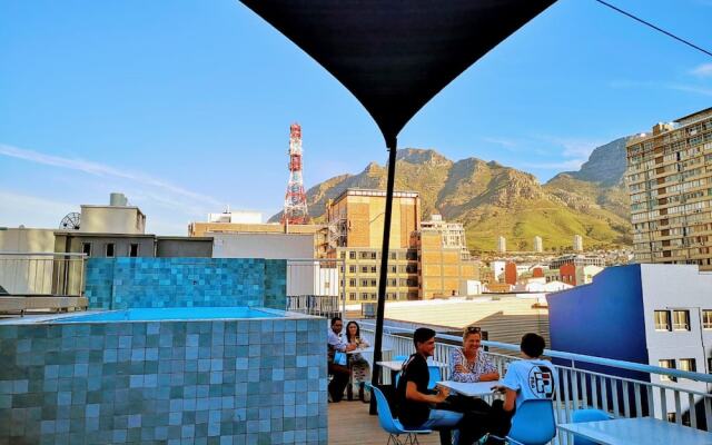 Urban Oasis ApartHotel