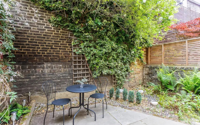 Two Bed Notting Hill Gem