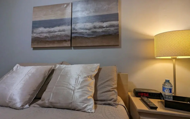 Beautiful bedroom in Mississauga