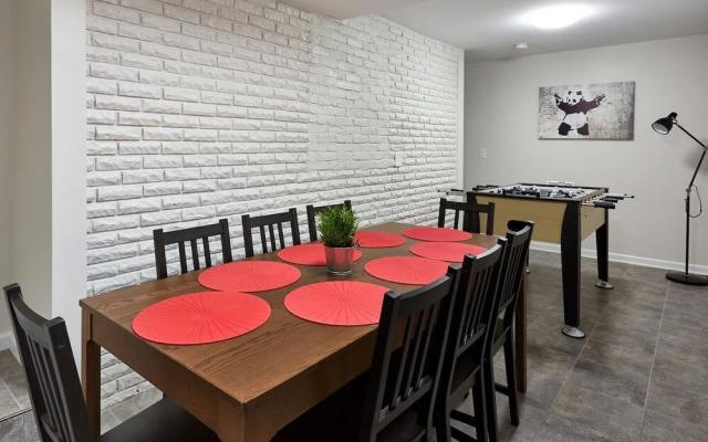 Gorgeous Duplex With Parking by JSQ