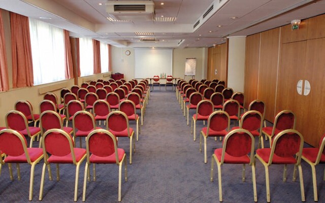 Holiday Inn Tours City Centre