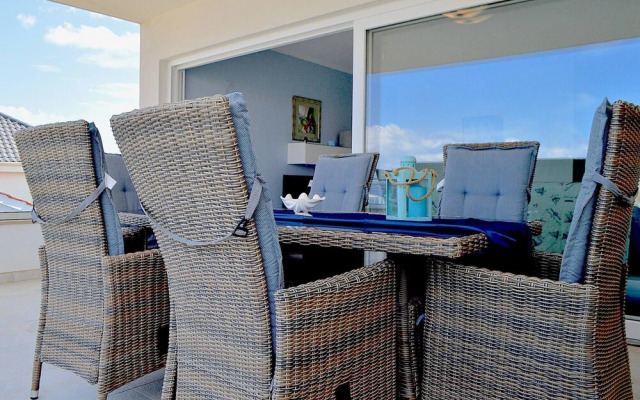 Seafront 2-bedroom Apartment The New View