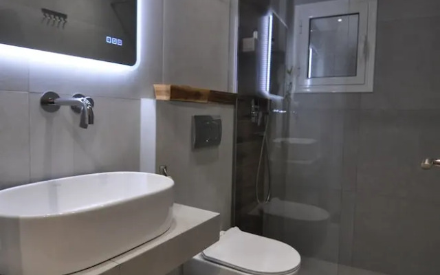 Zennova 82  City Center Apt