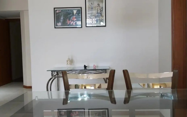 Muito Confortável - Edificio Praia Das Ostras