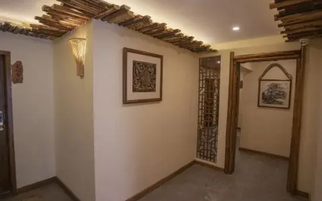 Yueshanju Hostel