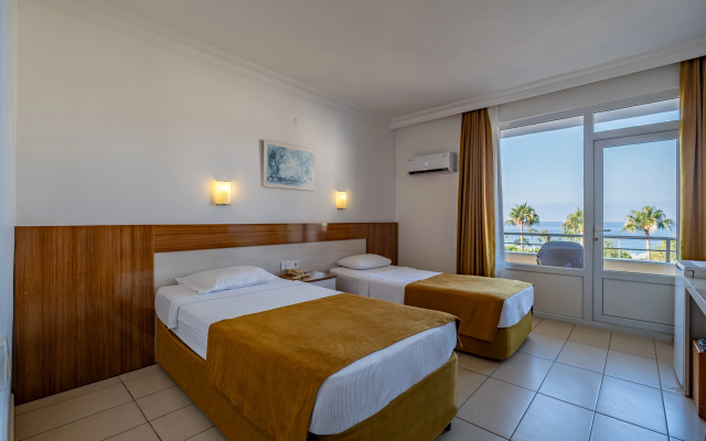 Kleopatra Miray Hotel