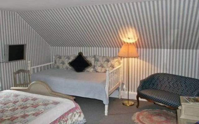 Hillsdale House Inn