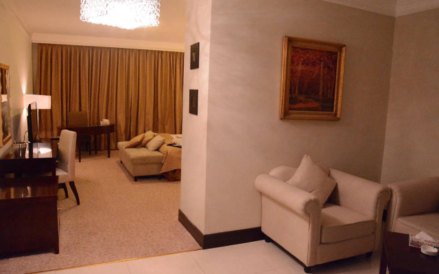 Sandy Le Oriental Hotel