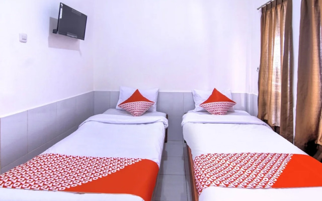 Maju Jaya Homestay Syariah by OYO Rooms
