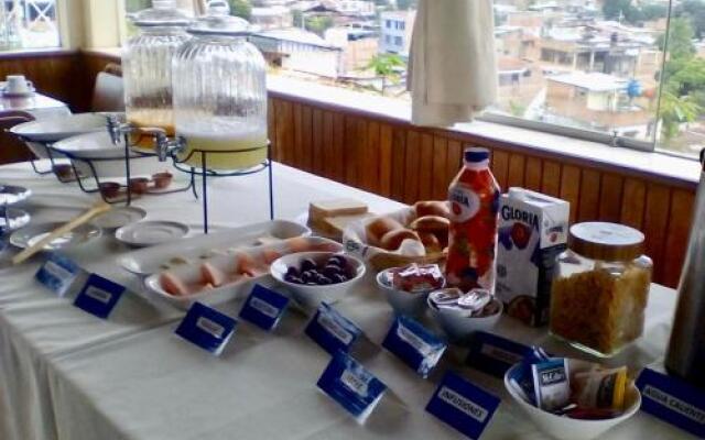 Hotel Monte Azul