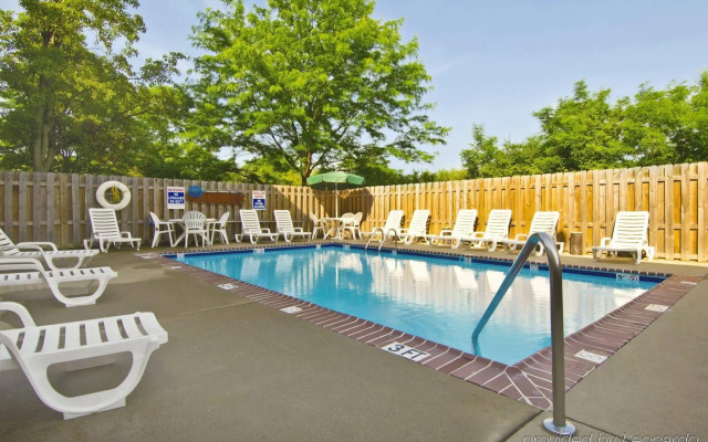 Sonesta Simply Suites Memphis