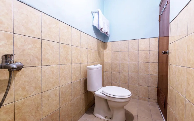 Cemara Gading by Oyo Rooms