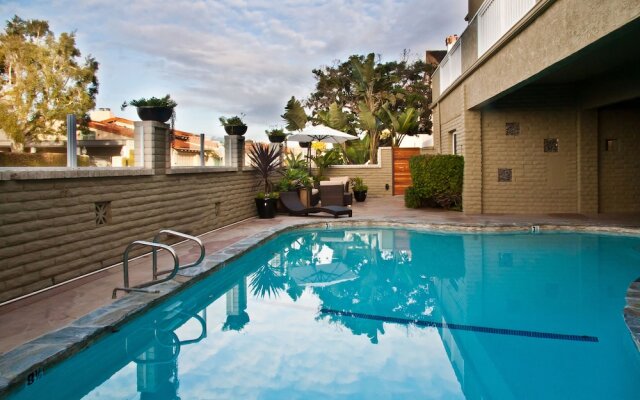 Beachwalk Villas