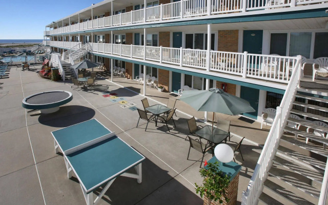 Monterey Motel