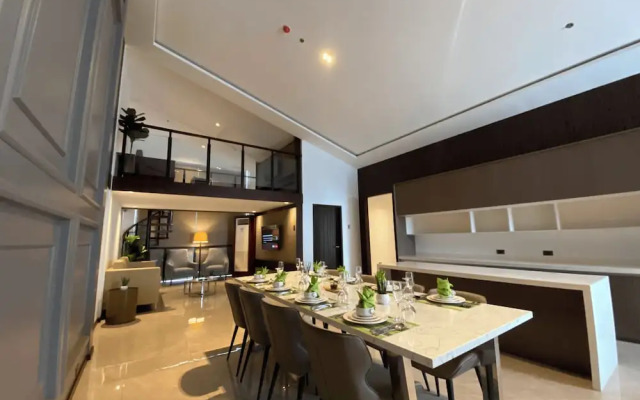 The Plaza Garden Hotel and Residences