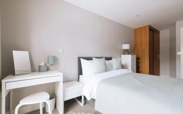 Contemporary 1BD Flat - Bristol City Centre!