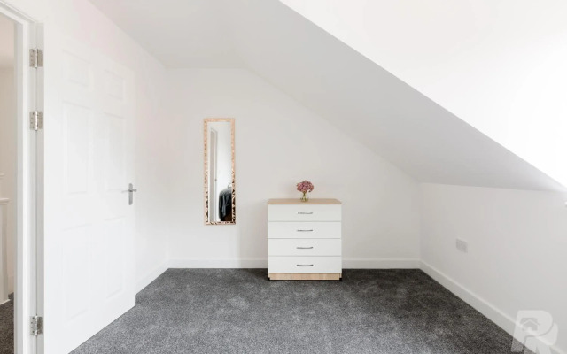 Birmingham Estate I By Prime Stays