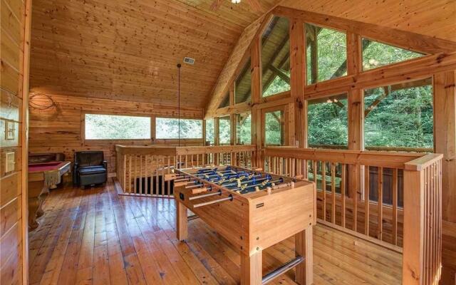 Creekside Romance - One Bedroom Cabin