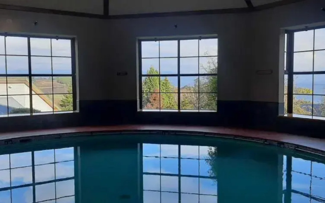 Hotel y Cabañas Lago Ranco - Caja Los Andes