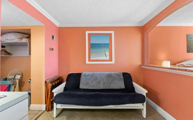 Pelican Pointe Clearwater Beach Hotel