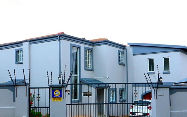 The Kindaspace: Homely Studio with Netflix & DStv