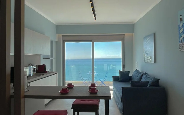 Charaki Escape Chic Seafront Studio