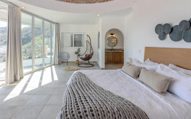 The one and only Pedregal Hollywood House