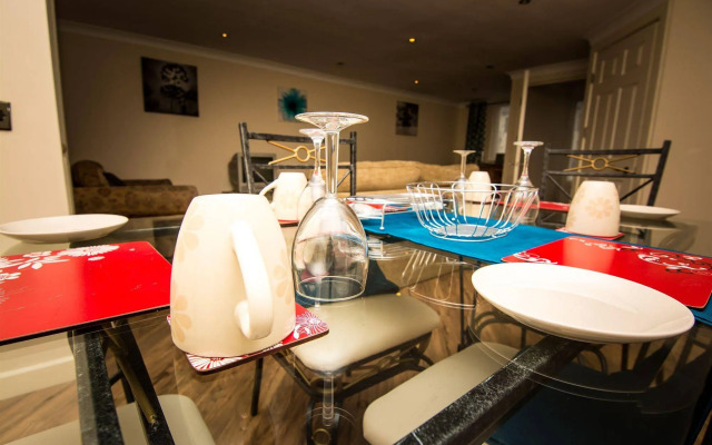 Albion Guest House & Apartments