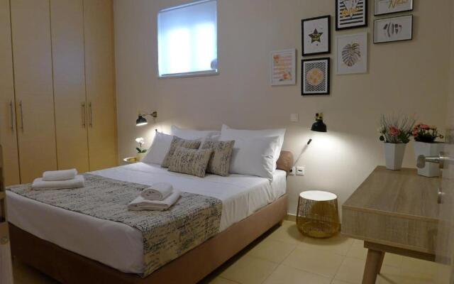 Maria & Manos Guest House, Agios Onoufrios beach