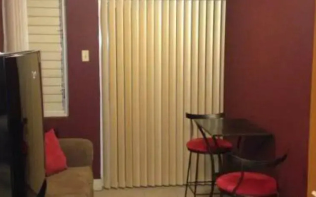 Cozy One Bedroom Apartment