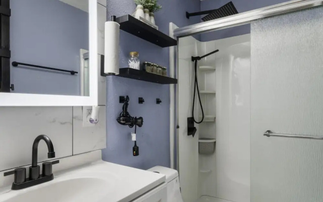 Rare Exclusive Retreat Private Hot Tub King Bed