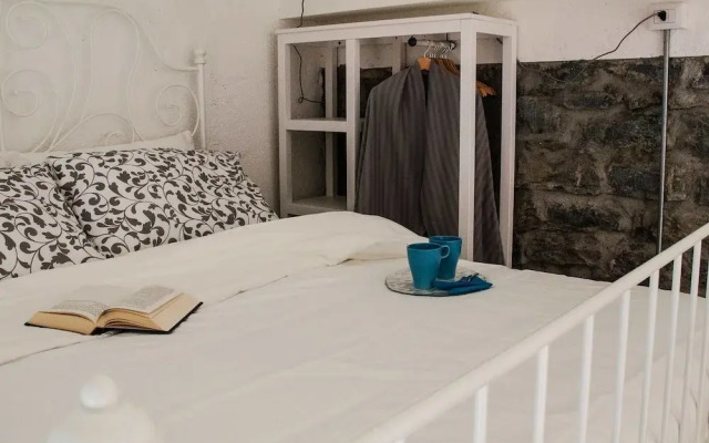 JOIVY Grandpa Rock House