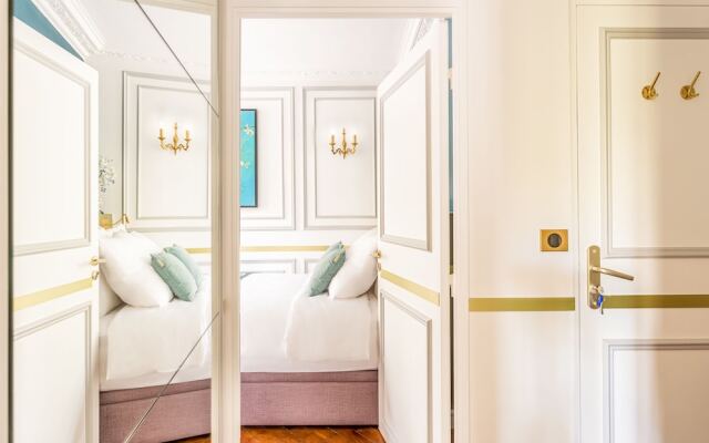 Sunshine 2 bedroom - Luxury at Louvre