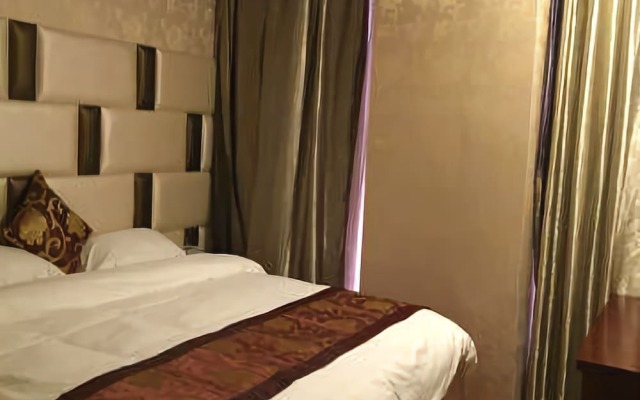 Super 8 Hotel (Shanghai Huyi Highway Shanghai University)