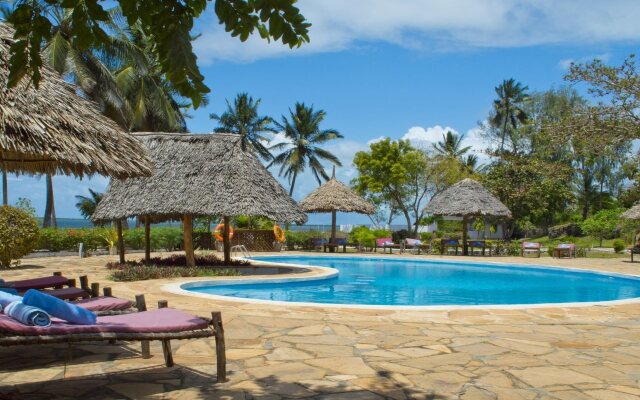 Antonio Beach Hotel and Spa