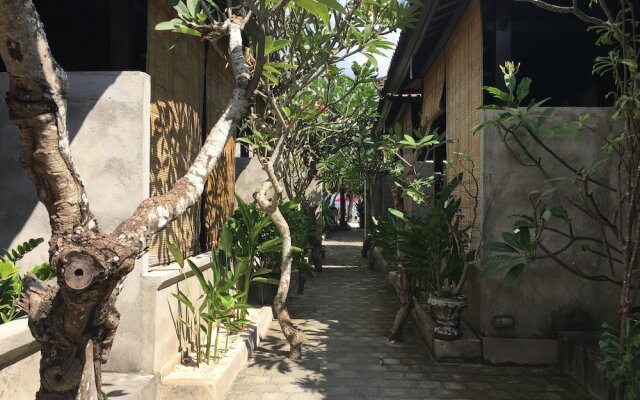 Ketut Bungalow Lembongan