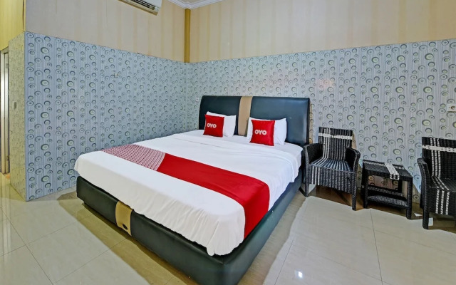 SPOT ON 91376 Hotel Bintang Flores