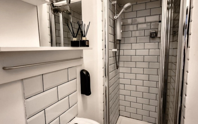 Stylish Room in 1880s Guinness Worker House