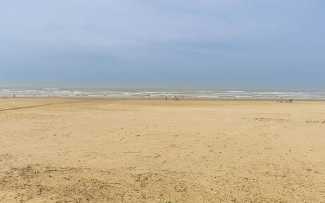 Apto Beira-mar c Vista Lateral e Garagem