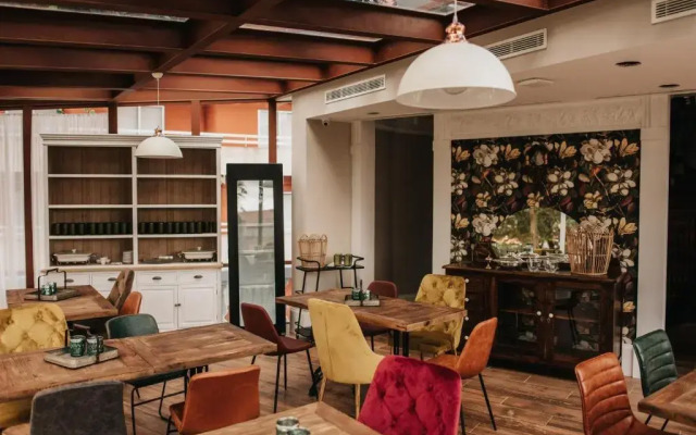 1930 Boutique Hotel