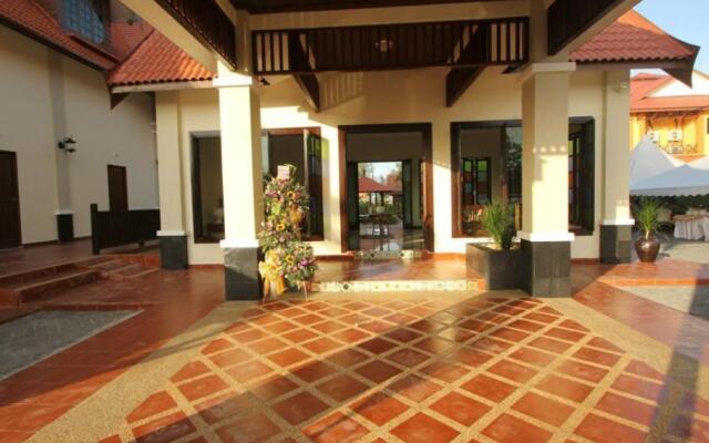 The Manor Beach Resort