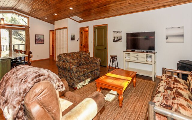 Snow Crest Cabin - 1909 by Big Bear Vacations